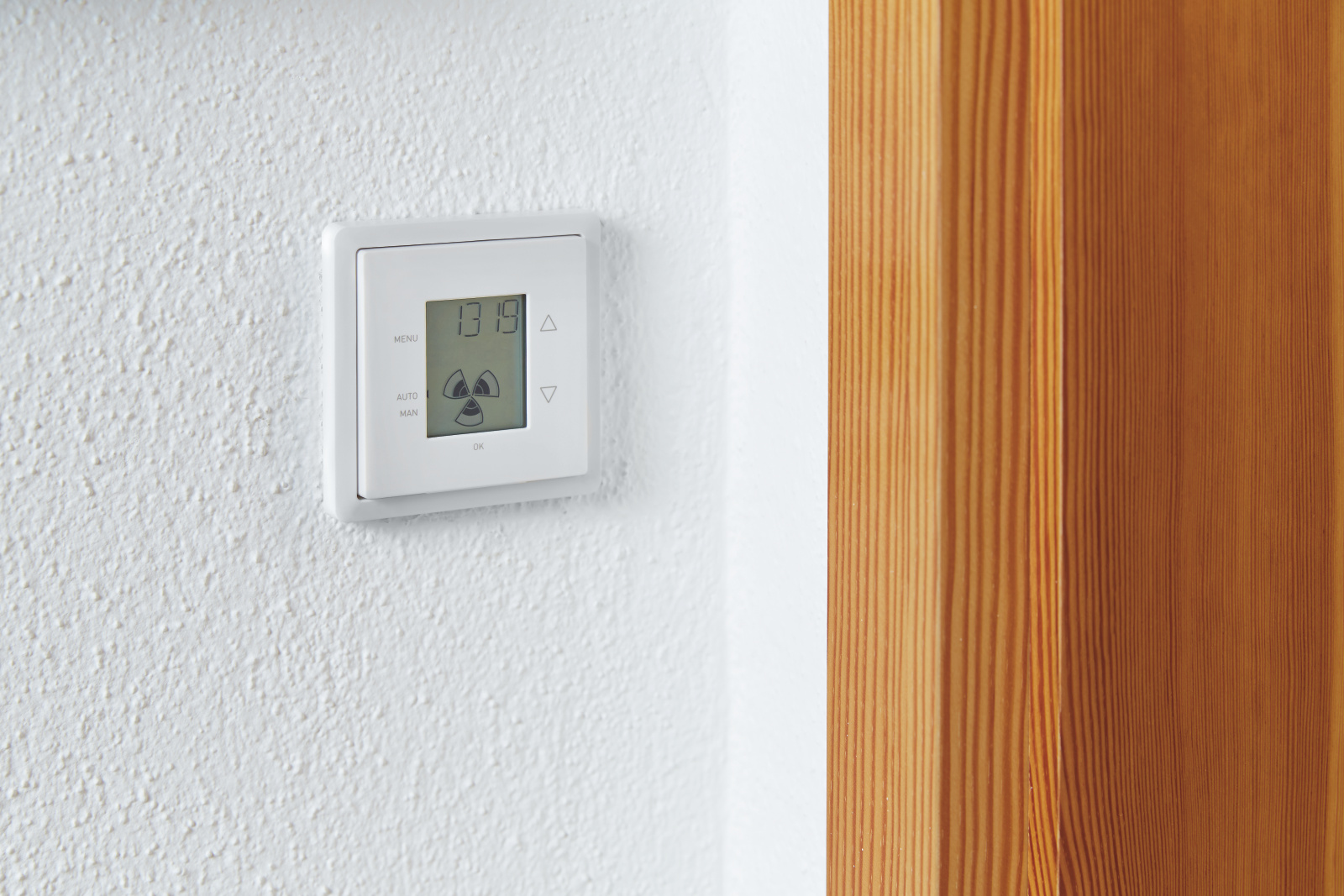 Reference Zehnder ComfoSense Comfortable indoor ventilation Front view