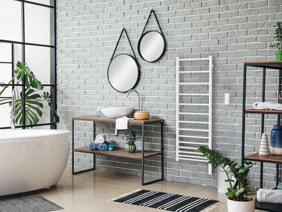 Stock Content Zehnder Klaro Spa Decorative radiator Angled view